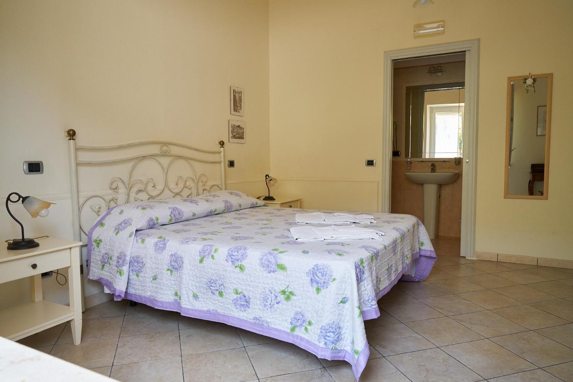 Casa Vacanze Il Gatto Rosso Trecase ภายนอก รูปภาพ