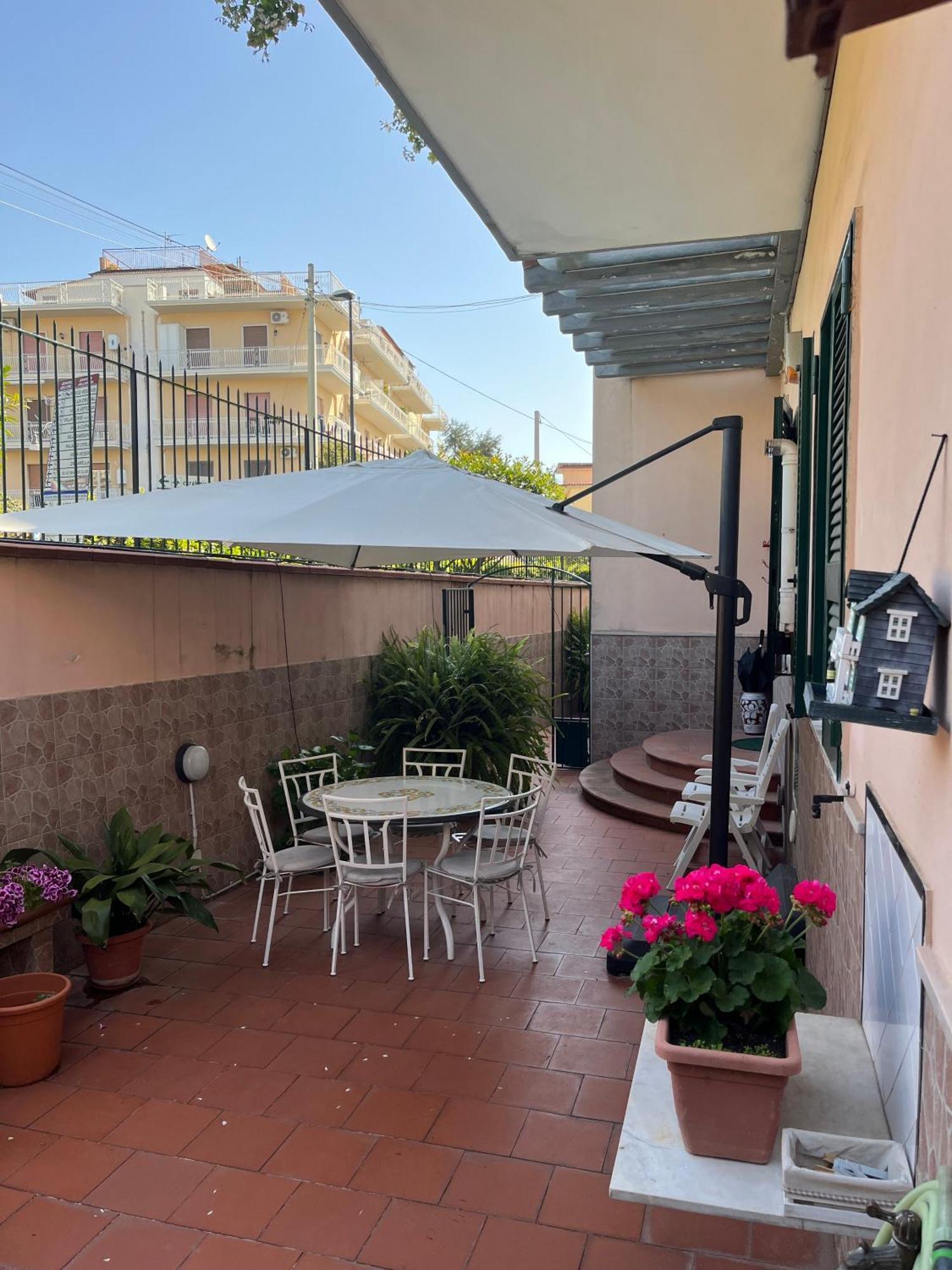 Casa Vacanze Il Gatto Rosso Trecase ภายนอก รูปภาพ